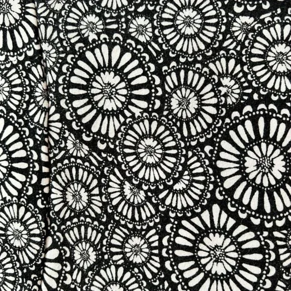 LOFT Soft Cotton Black & White Patterned Tiered Short Skirt - Picture 2 of 6